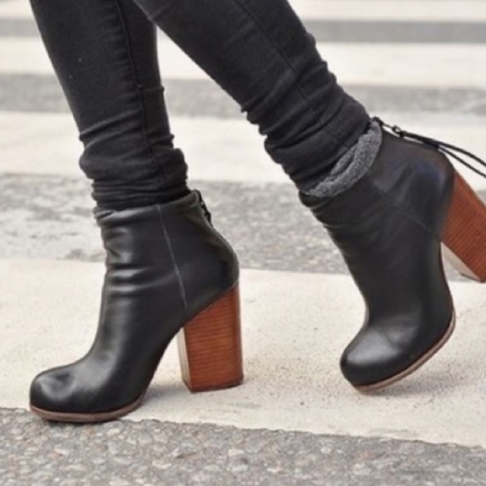 Jeffrey Campbell Heeled Leather Booties - size 5.5